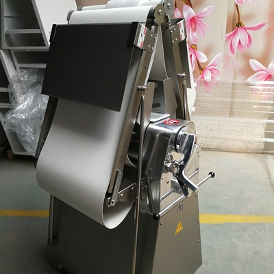 পাওয়ার ইলেকট্রিক আটা প্রেসিং মেশিন 0.75kw ভোল্টেজ বাণিজ্যিক রান্নাঘরের জন্য