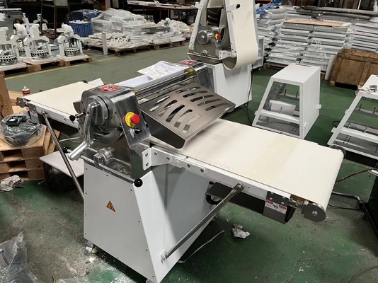 220V/380V উল্লম্ব আটা শীট 6.5kg সর্বোচ্চ আটা ওজন রোলার নিয়ন্ত্রণ পরিসীমা 0.5-38mm